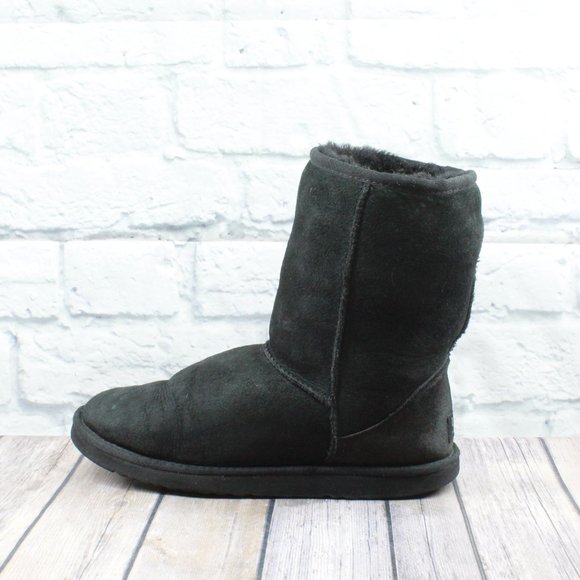 UGG Shoes - UGG Suede Sheepskin Insulated Winter Boot Size W 9